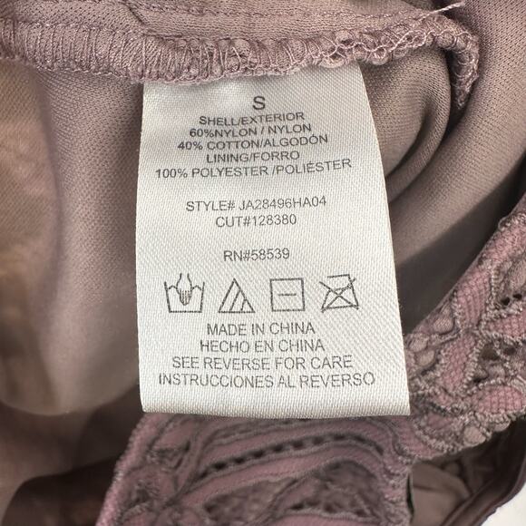 Speechless Purple Lace Mini Shift Dress Juniors S Keyhole Back Lined Scallop Hem - Picture 8 of 9